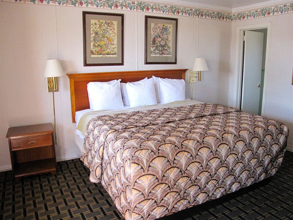 Rodeway Inn Swainsboro Exterior foto